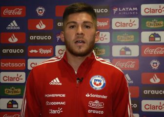Las primeras frases de Víctor Méndez como jugador de la Roja