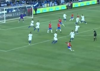 Las maravillosas asistencias de Allende ante El Salvador