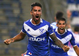 Quinteros elige a su delantero: juega en Vélez y amargó a la UC