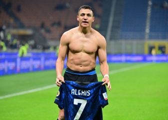 Alexis ataca tras su gol: 