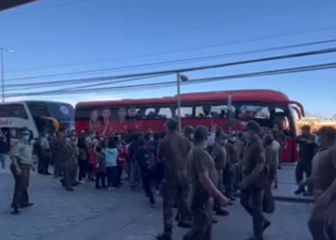 La Roja desata la locura en Calama: así fue la salida del hotel