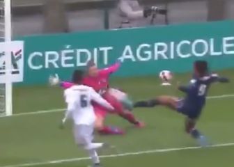 Endler hizo una de las mejores atajadas de su carrera: ¡milagrosa salvada ante PSG!