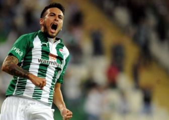 La Serena busca a un chileno que juega en Europa y a joya de la U