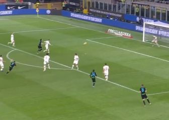 ¡En la cara de Mou! El golazo de Alexis ante la Roma