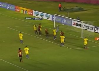 La opción de gol que tuvo Parraguez en su debut en Brasil