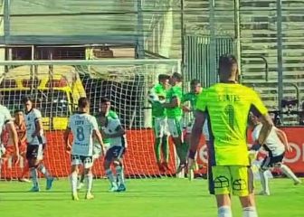 El VAR le cobra dos penales a Colo Colo en menos de 10 minutos