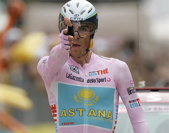 Contador: "Esta victoria en el Giro es moralmente más importante que el Tour"
