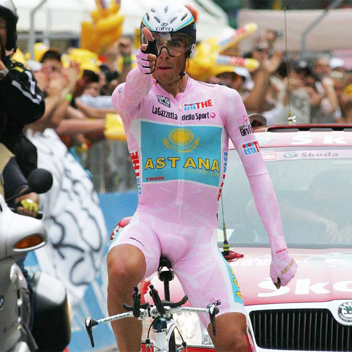 Contador: "La motivación es ganar la carrera de mi país"