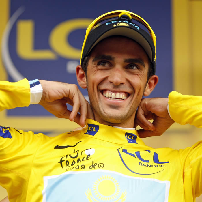 El español Contador sigue al frente de la clasificación de la UCI