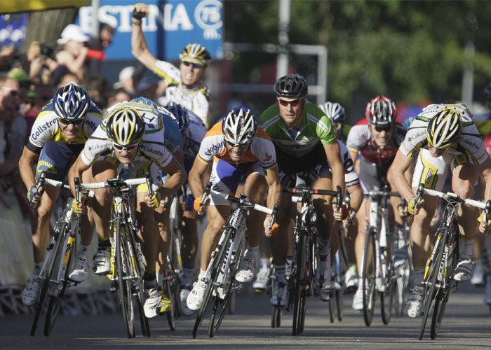 Henderson se impone en la tercera etapa y Cancellara sigue líder