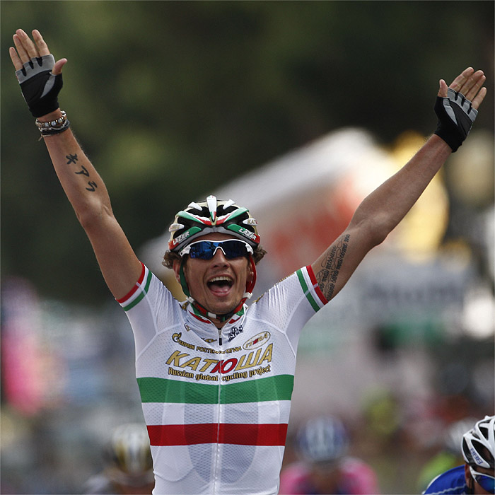 Pozzato gana la duodécima etapa y Porte sigue líder