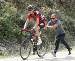 Samuel Sánchez abandona y dice adiós a la Vuelta a España