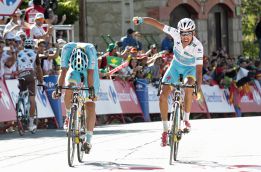 Fabio Aru revienta a Dumoulin y es el ganador de la Vuelta 2015