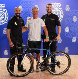 La Policía da el 'maillot a rayas' al ladrón de la bici del Orica