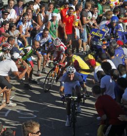 La Vuelta planea su final en Cantabria en Peña Cabarga