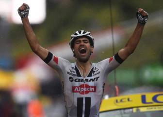 Dumoulin gana bajo la lluvia y Froome conserva el amarillo