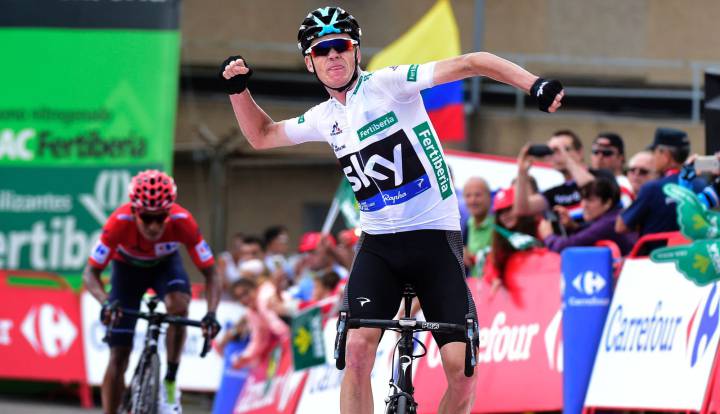 Chris Froome llegando a la meta en la Etapa 11 de la Vuelta España