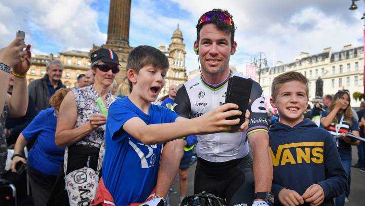 Cavendish discute con el público por usar un 'palo-selfie'