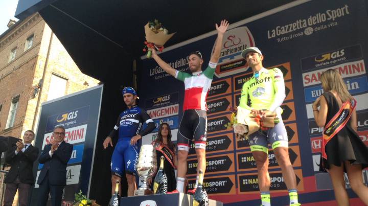 Nizzolo se impone a Gaviria en el Giro del Piamonte