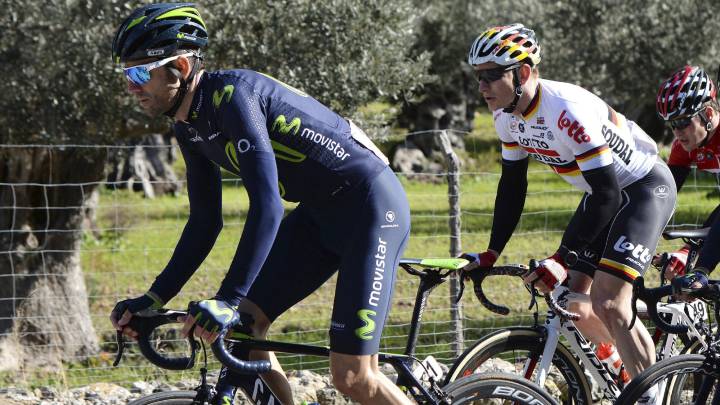 Alejandro Valverde y André Greipel ruedan durante la disputa del XXVI Playa de Palma Challenge Ciclista a Mallorca.