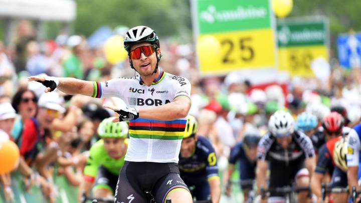 Peter Sagan celebra su victoria en el Tour de Suiza.