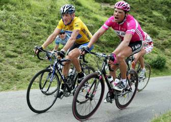 Armstrong defiende a Ullrich y carga con dureza contra el Tour