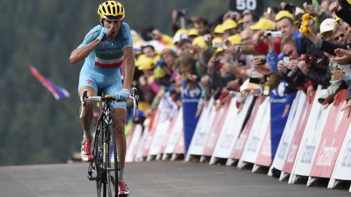 Vincenzo Nibali celebra su victoria en La Planche des Belles Filles en el Tour de Francia 2014.
