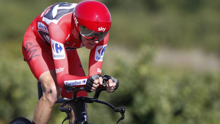 El ciclista británico del equipo Sky, Chris Froome, vencedor de la contrarreloj individual, durante la etapa decimosexta de la Vuelta Ciclista a España, con salida del Circuito de Navarra y meta en Logroño, con un recorrido de 40,2 kilómetros.