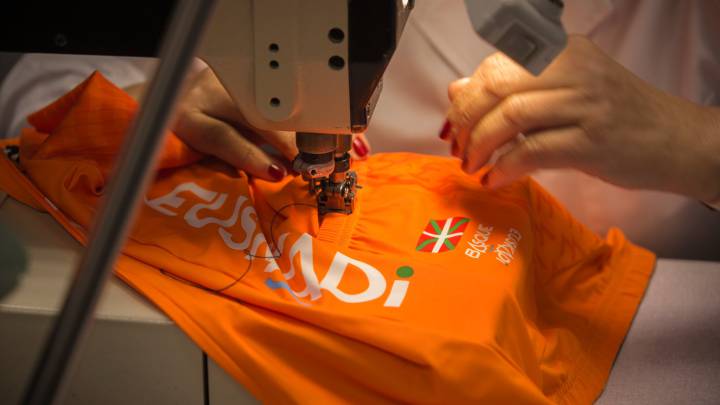 La Fundación Euskadi de Landa recupera el color naranja