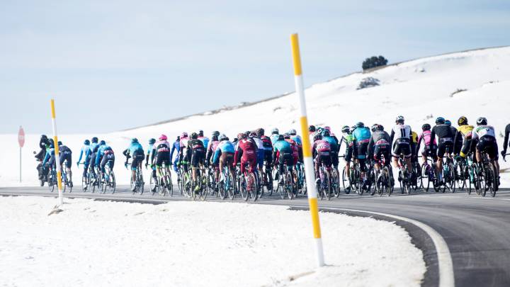 La nieve en Vielha obliga a acortar la etapa 77 kilómetros