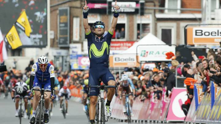 Alejandro Valverde dedica su victoria a Michele Scarponi tras ganar la Lieja-Bastoña-Lieja de 2017.