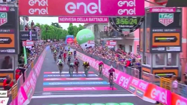 Resumen del Giro de Italia, etapa 13: Viviani consigue su tercera victoria al sprint