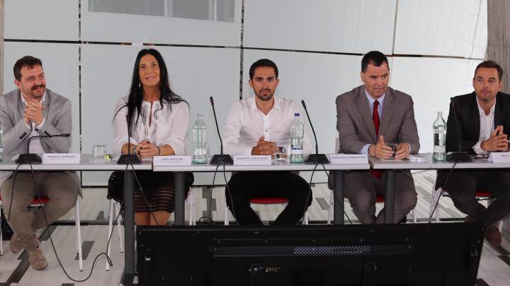 Alberto Contador, durante el acto de presentación de su fundación en Milán.