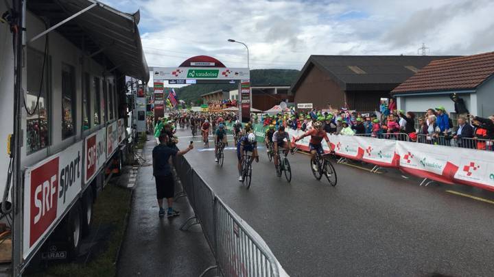 Resumen y resultado de la 3ª etapa de la Vuelta a Suiza: Colbrelli se impone a Gaviria
