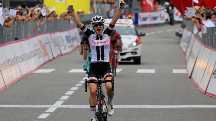 Ruth Winder (Sunweb) celebra su victoria en la quinta etapa del Giro Rosa 2018.
