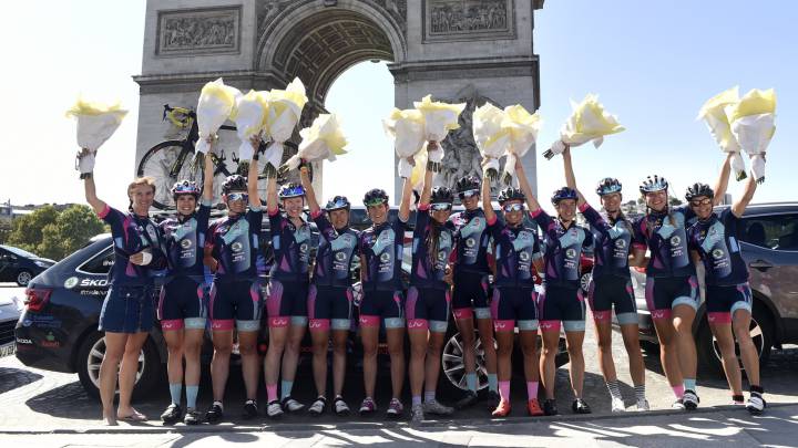 Las 13 mujeres que corrieron un Tour de Francia paralelo