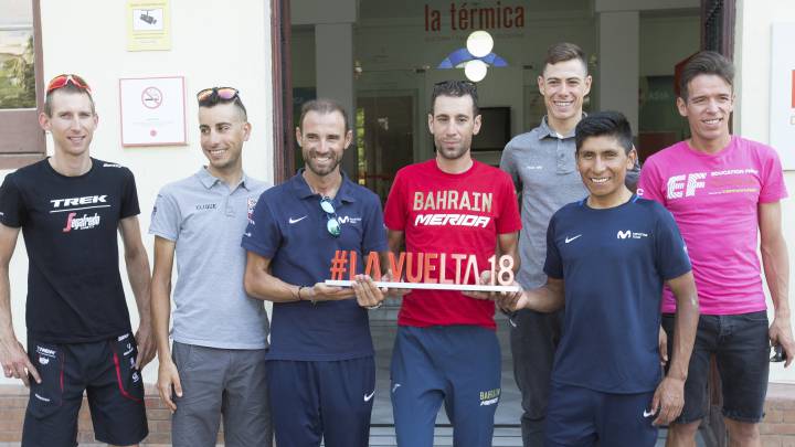 De izquierda a derecha, Bauke Mollema, Fabio Aru, Alejandro Valverde, Vincenzo Nibali, David De la Cruz, Nairo Quintana y Rigoberto Urán.