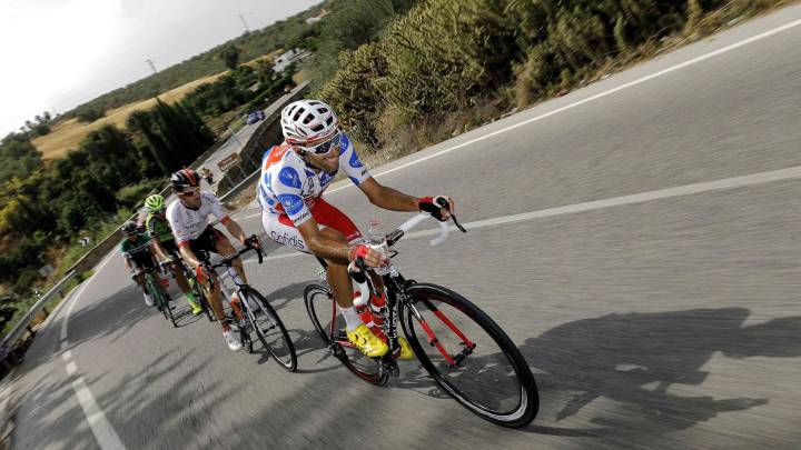 Los españoles en la Vuelta: Maté, tercer día seguido en fuga