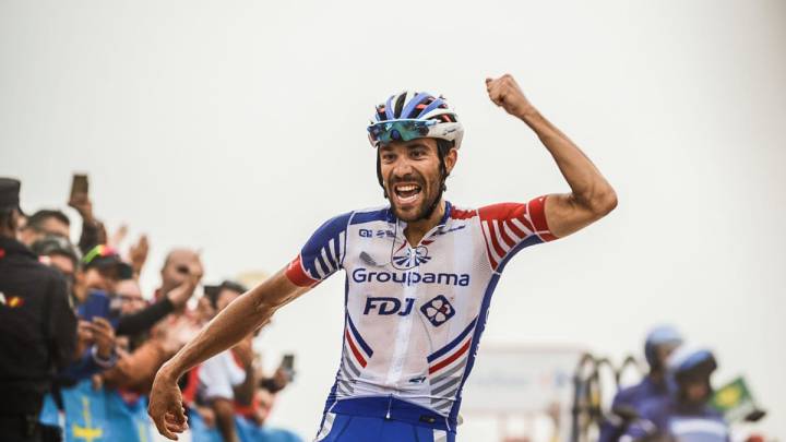 Resumen de la etapa 15 de la Vuelta: Pinot se lleva el triunfo en Lagos, 'Superman' sale reforzado