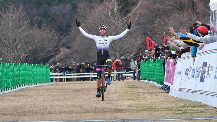 Felipe Orts domina en el Ciclocross de Utsunomiya