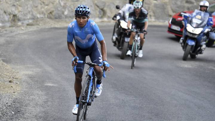Nairo Quintana suelta a Rafal Majka durante la subida al Col du Portet, en Saint-Lary-Soulan, en el Tour de Francia 2018.