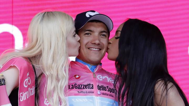 Carapaz pega otro mordisco al Giro; Roglic se cayó y cedió 40"