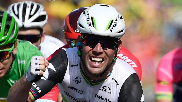 Mark Cavendish celebra una victoria.