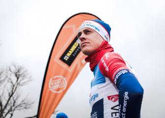 Grave caída de Terpstra que acaba en conmoción cerebral