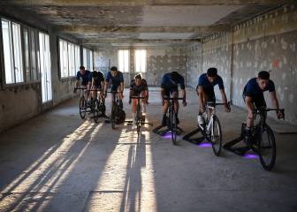 Los ciclistas del Punchers se entrenan para el Tour virtual
