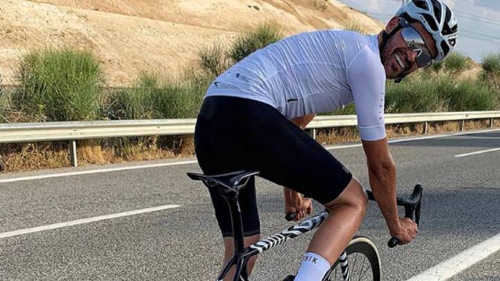 Contador sufre una rotura de costilla tras un accidente