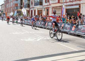 Gaviria se sobra y se basta para devolver la sonrisa al UAE