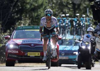 Lutsenko se impone a la fuga y Yates mantiene el amarillo