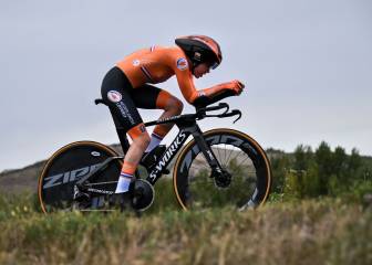 Van der Breggen gana el oro tras la terrible caída de Dygert