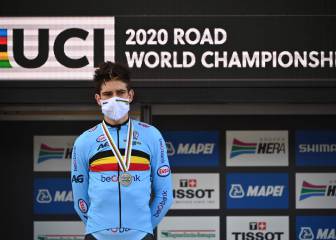 Van Aert, un histórico doblete de plata que acaba en 